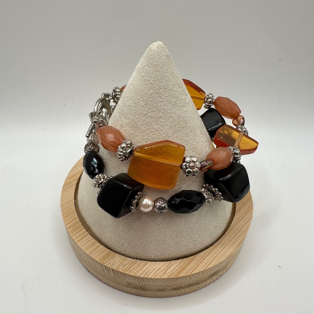 VTG Set of 2 Beaded Bracelets Amber Black Faux Pearl Floral Toggle Clasp Boho